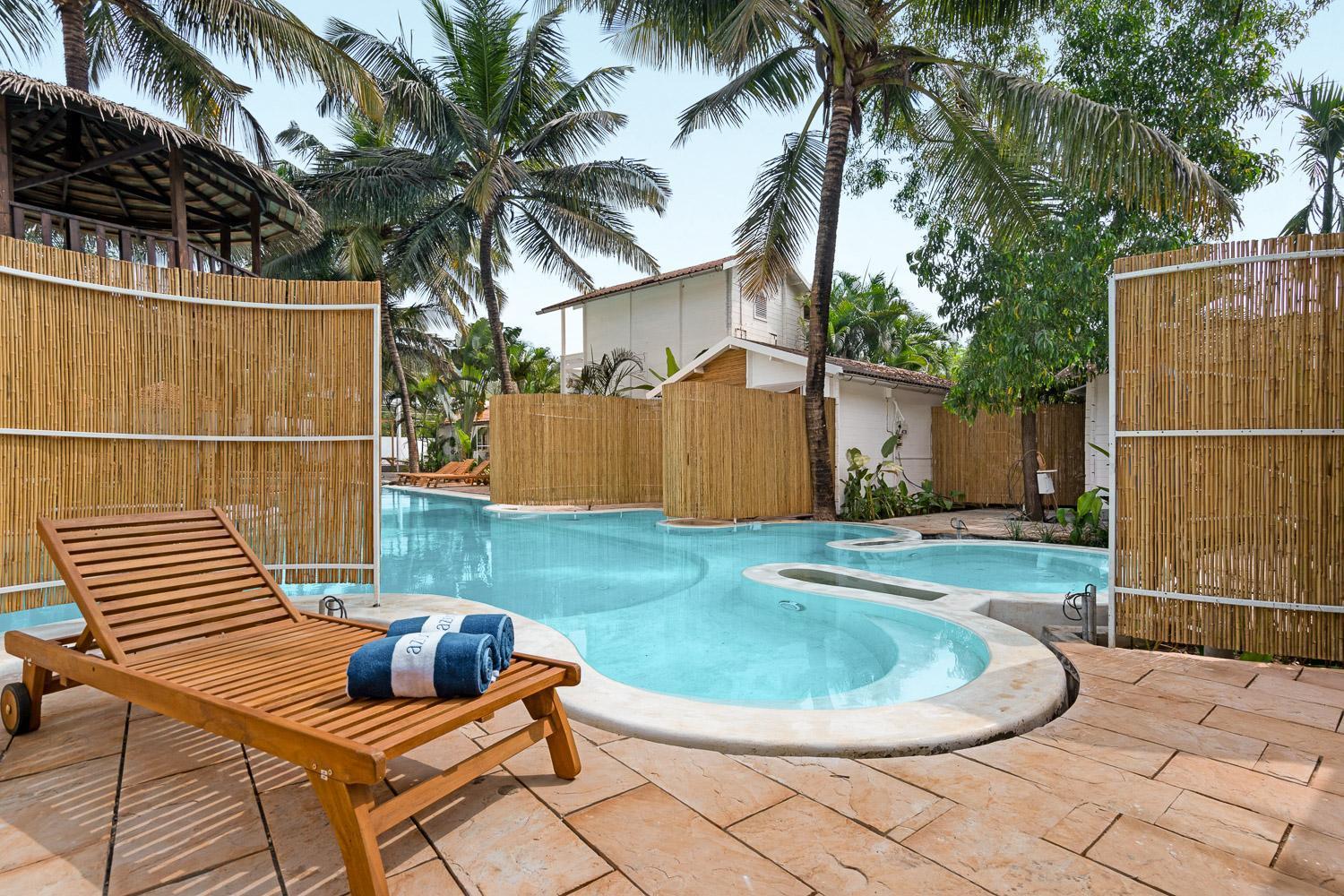 Azora By Ayatana, Goa Hotel มอร์จิม ภายนอก รูปภาพ