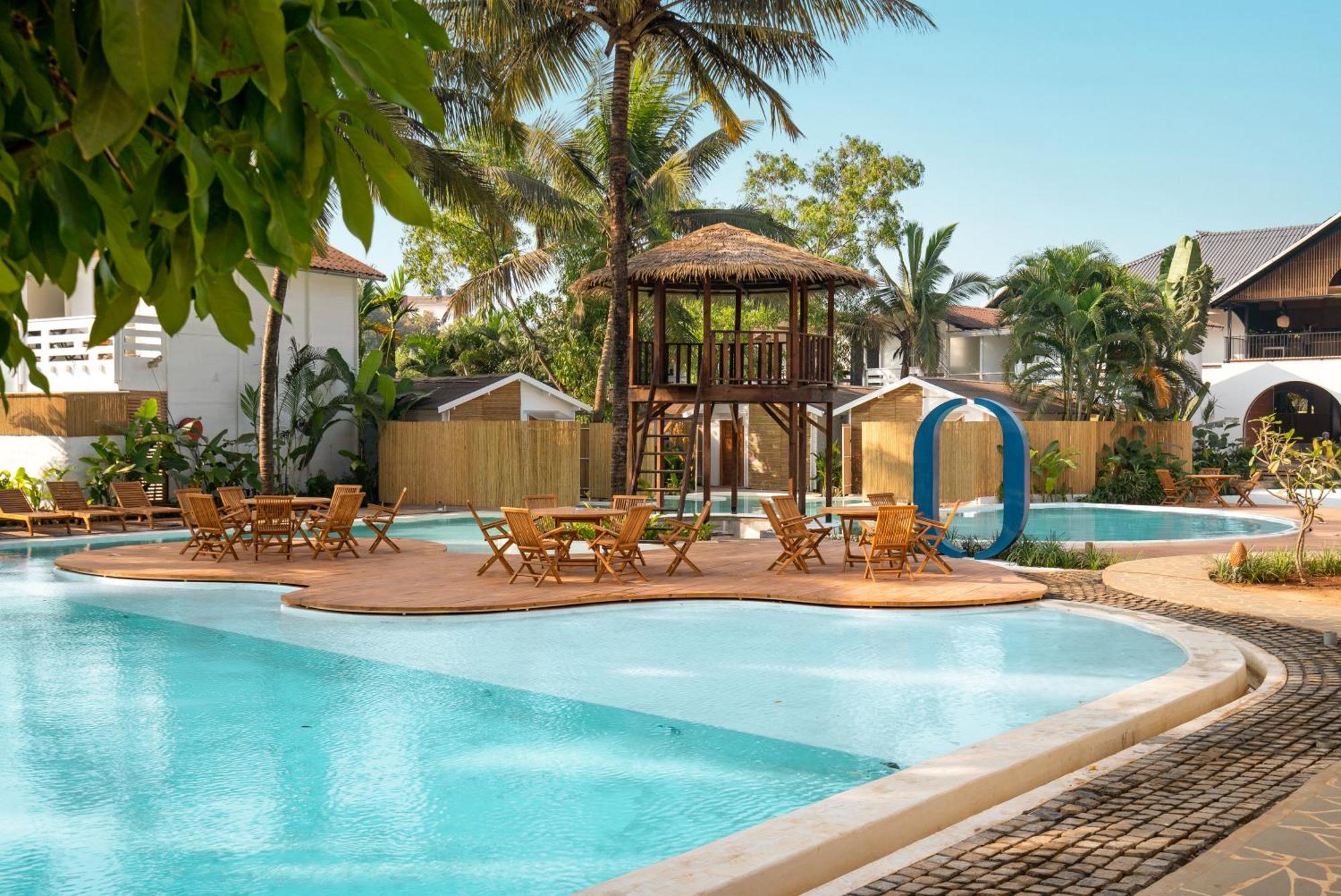 Azora By Ayatana, Goa Hotel มอร์จิม ภายนอก รูปภาพ